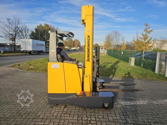 Vierwege Schubmaststapler Jungheinrich ETVQ20