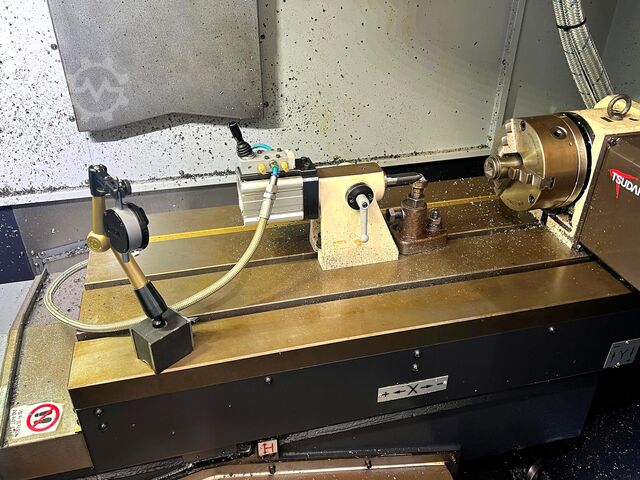 Vertikalt bearbeidingssenter Doosan DNM 4500