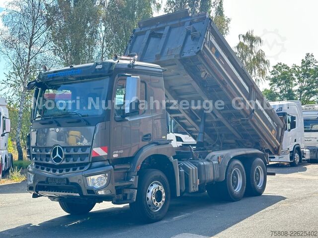 Three-sided tipper truck MERCEDES-BENZ Arocs 2646 Meiller DSK 6x4 Kipper Bordmatic