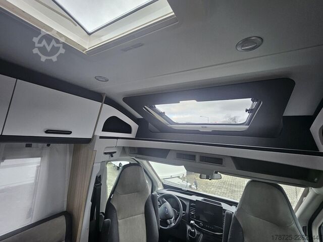 Autocaravana semi-integrada Sun Living C 70DL 26 X-Tra in Grau Ford 165 PS