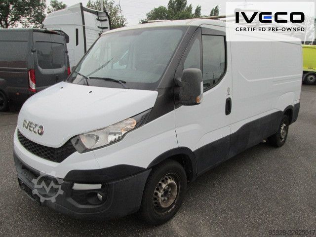 Xe van thùng kín IVECO Daily 33S11V EXPORT!