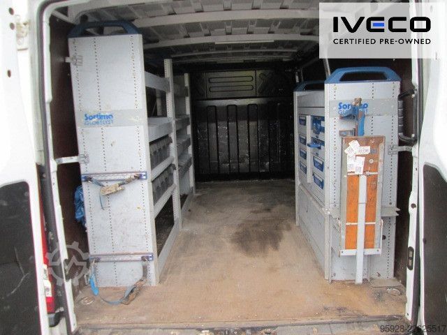 Xe van thùng kín IVECO Daily 33S11V EXPORT!
