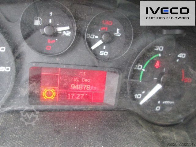 Xe van thùng kín IVECO Daily 33S11V EXPORT!