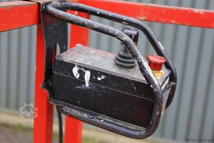 Scissor lift Holland Lift Ecostar HL-9714 Electric, 12m Working Height, 325k