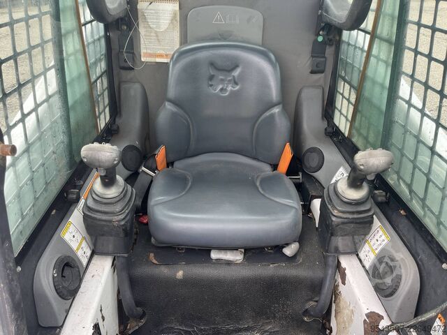 কমপ্যাক্ট লোডার Bobcat S100