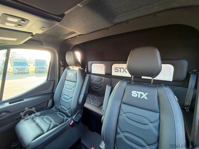 Viehtransporter RENAULT Master STX 5 Sitzer Haras ex. Lang Automatik