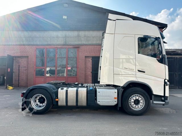 Standartinis vilkikas VOLVO FH460 2- Hydraulik PTO Globetrotter I-Park ACC