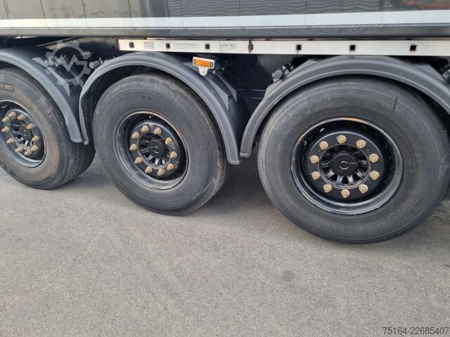 Tippsemitrailer KEMPF SKM 39/3 AK Alukastenmulde
