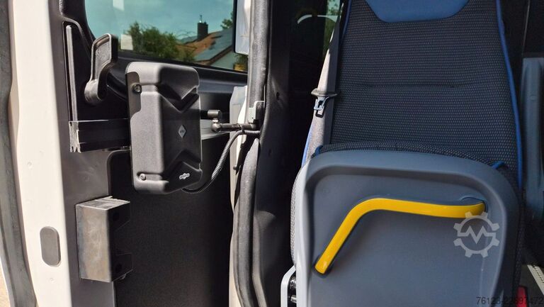 Minibuss Opel Movano Lord light Lagerfahrzeug Stock 18 SS