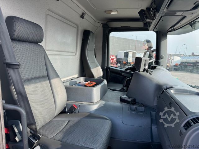 Цистерна камион за вакуум SCANIA P320 4x2 Hvidtved Larsen 7000 L Kombi