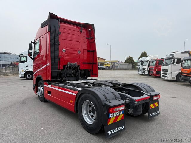 Tracteur routier standard VOLVO FH 500