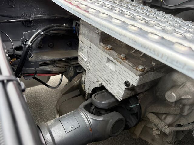 Tracteur routier standard VOLVO FH 500