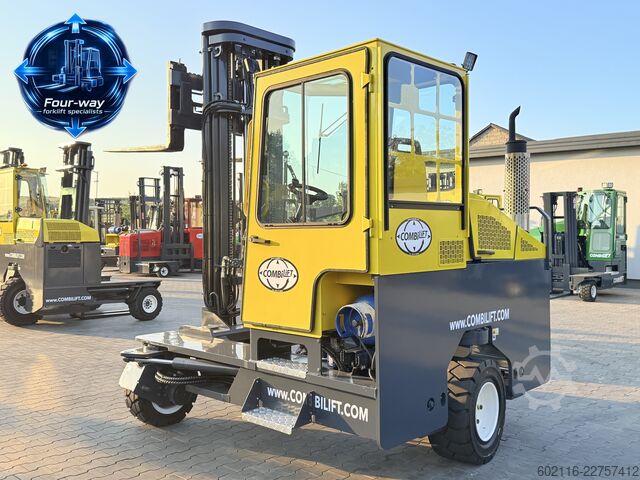 Forklift empat hala Combilift C5000 XL GAS TRIPLEX 6920 FORK POSITIONE