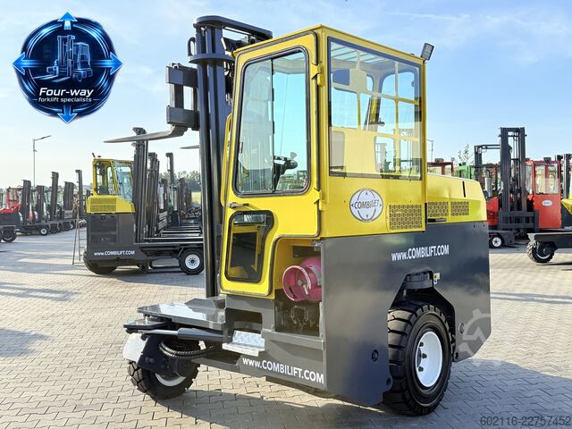 Carretilla retráctil de 4 vías Combilift C3000XL GAS DUPLEX 4550 SIDE SHIFT