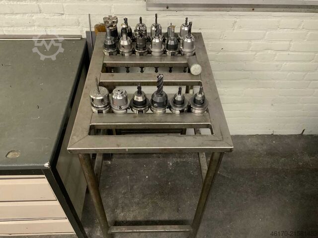 مركز خراطة وتفريز CNC Mori Seiki 