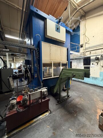 Stansvél - Servópressa Mossini PDM/2B/E 200