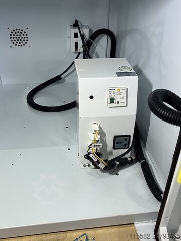 Prodajni automat Hunan Xing Yuan Technology Android Touch Screen Verkaufsmaschine