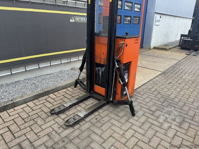 VS-22453 Triplex electric stacker Rocla 5900mm Freelift ROCLA TTS 12