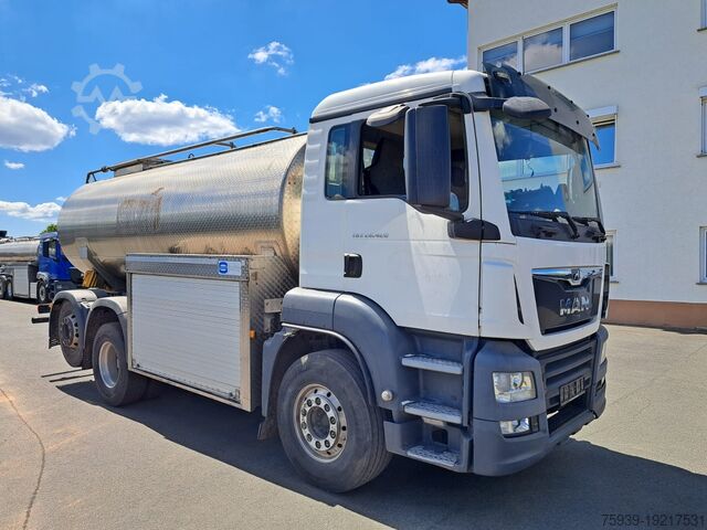 Truk tangki MAN TGS 26.420 6x2  Wasserträgerfahrzeug