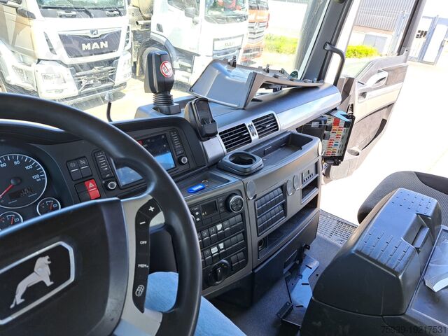 Truk tangki MAN TGS 26.420 6x2  Wasserträgerfahrzeug