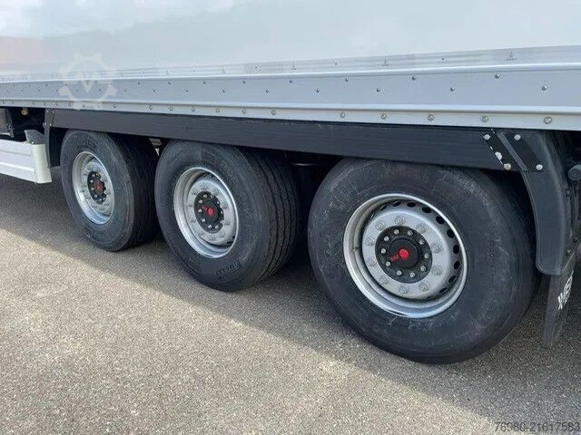 Mala REISTREYLER Box trailer 13,60 3-assig met D'hollandia klep ...