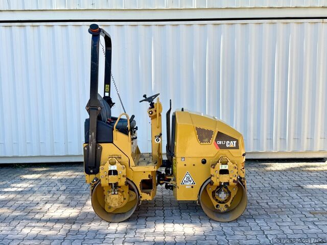 Yksirumpuvalssi CATERPILLAR CB1.7 / 2019 BJ / 430 Stunden