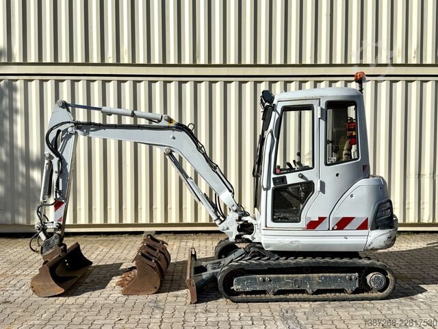 Minikaivinkone KUBOTA KX71-4 / 2012 BJ / 4 x Löffel