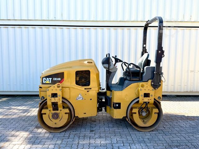 Yksirumpuvalssi CATERPILLAR CB34B / 2018 BJ / 948 Stunden / 4.3 Tonnen