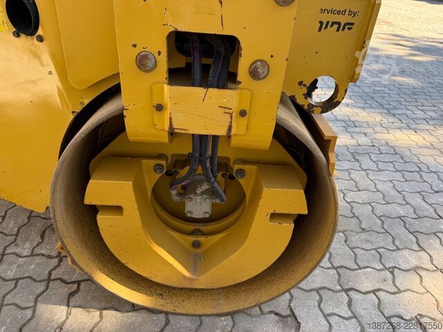 Yksirumpuvalssi CATERPILLAR CB34B / 2018 BJ / 948 Stunden / 4.3 Tonnen