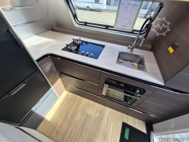 房车 ADRIA Alpina 663 HT