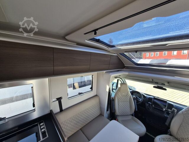 半集成式房车 ADRIA Coral Supreme 670 DL Vollausstattung