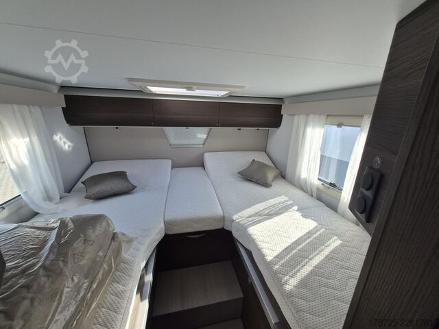半集成式房车 ADRIA Coral Supreme 670 DL Vollausstattung