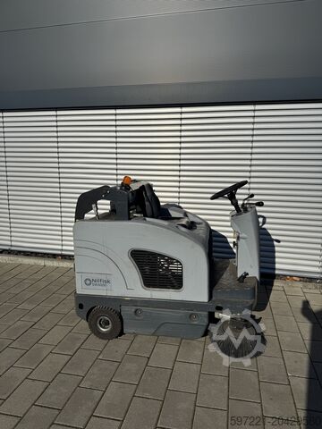 驾驶式扫地机 Nilfisk SW 4000 Aufsitzkehrmaschine