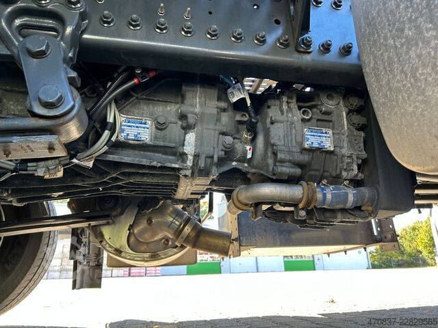मानक ट्रैक्टर यूनिट DAF XF 530 / Retrarder / 1 x Liege