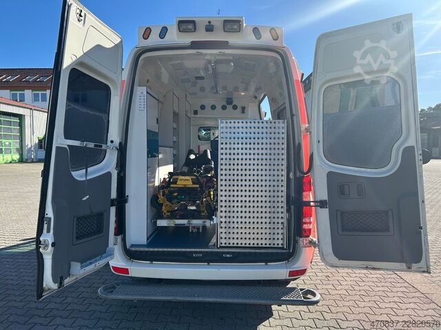 फायर ट्रक MERCEDES-BENZ Sprinter 316 / Trage Liege Rampe