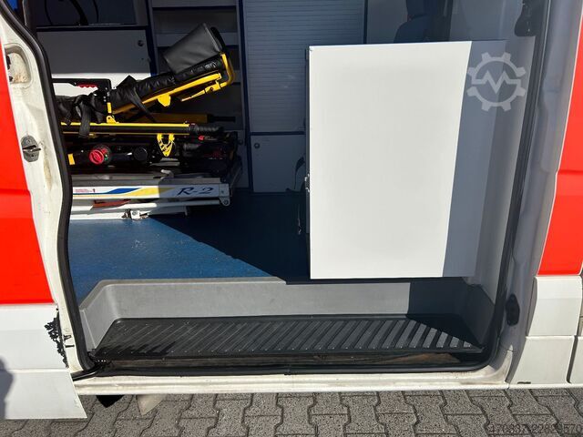 फायर ट्रक MERCEDES-BENZ Sprinter 316 / Trage Liege Rampe
