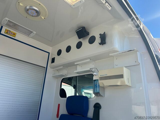 फायर ट्रक MERCEDES-BENZ Sprinter 316 / Trage Liege Rampe