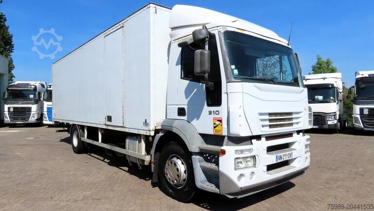 Beg pakaian Iveco Stralis 310 8.60m box!  Manual gerabox, Great s...