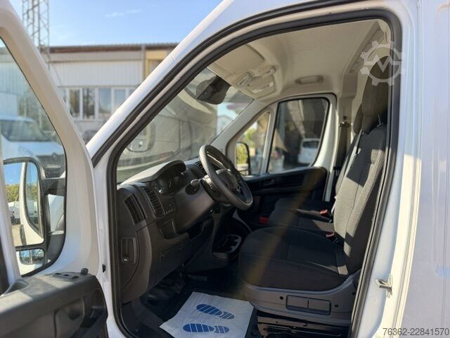 High-roof long-wheelbase panel van Peugeot Boxer Kasten 435 L4H2  180 AUT/NAvi/PDC