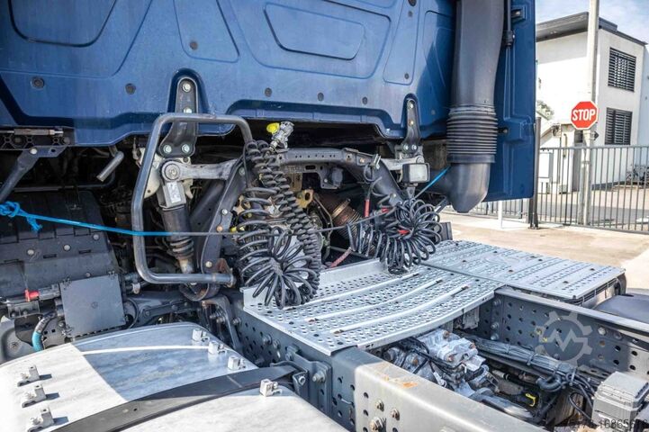 Standard tractor MERCEDES ACTROS 1848 LS