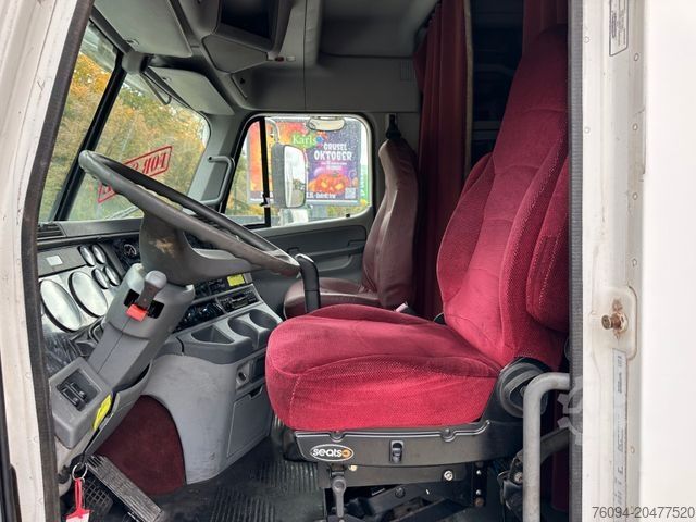 Standard SZM FREIGHTLINER Showtruck 6x4 Schlafkabine