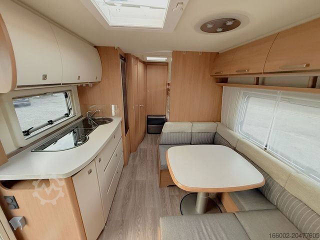 Caravan FENDT Saphir 560 SKM Mover und Klima Bettstaukasten