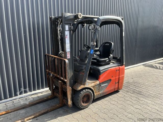 Electric 3-wheel forklift Linde E14-02