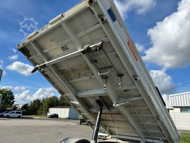Kolmisuuntainen kippiauto MITSUBISHI Canter 9C18 / Meiller 3 Seiten