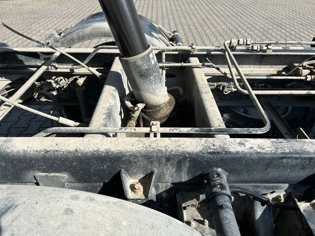 Kolmisuuntainen kippiauto MITSUBISHI Canter 9C18 / Meiller 3 Seiten
