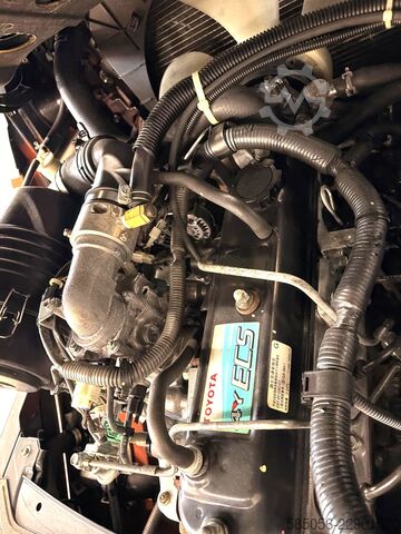  Toyota 11180 - 02-8FGL14