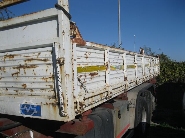 TRUCK WITH CRANE AND TIPPING TRUCK Iveco EUROCARGO 180E28