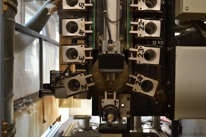 CNC bearbejdningscenter MAKA HC 57R Robo MAKA 