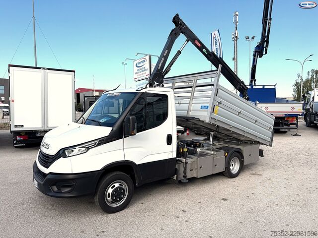 Kamion s kranom kombi Iveco Daily 35c180