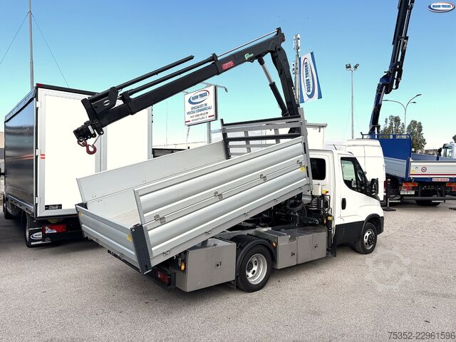Kamion s kranom kombi Iveco Daily 35c180